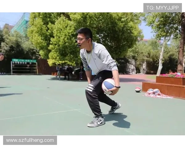 武汉滑板队区域防守战术解析与实战应用探讨 武汉滑板队区域防守战术解析与实战应用探讨